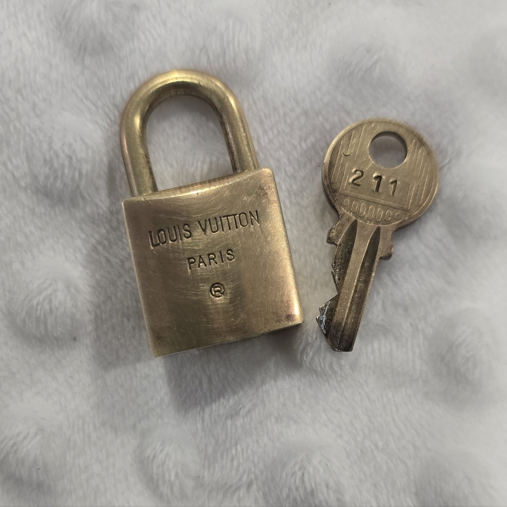 LV 200's Series Brass Padlock and Key Set # 211